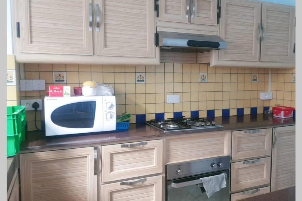 Well Equipped Peaceful 3 Bedroom Apartment Flic en Flac Exterior photo