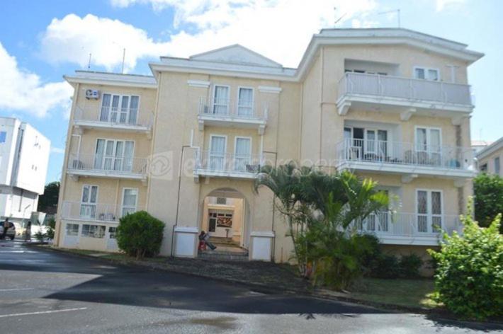 Well Equipped Peaceful 3 Bedroom Apartment Flic en Flac Exterior photo